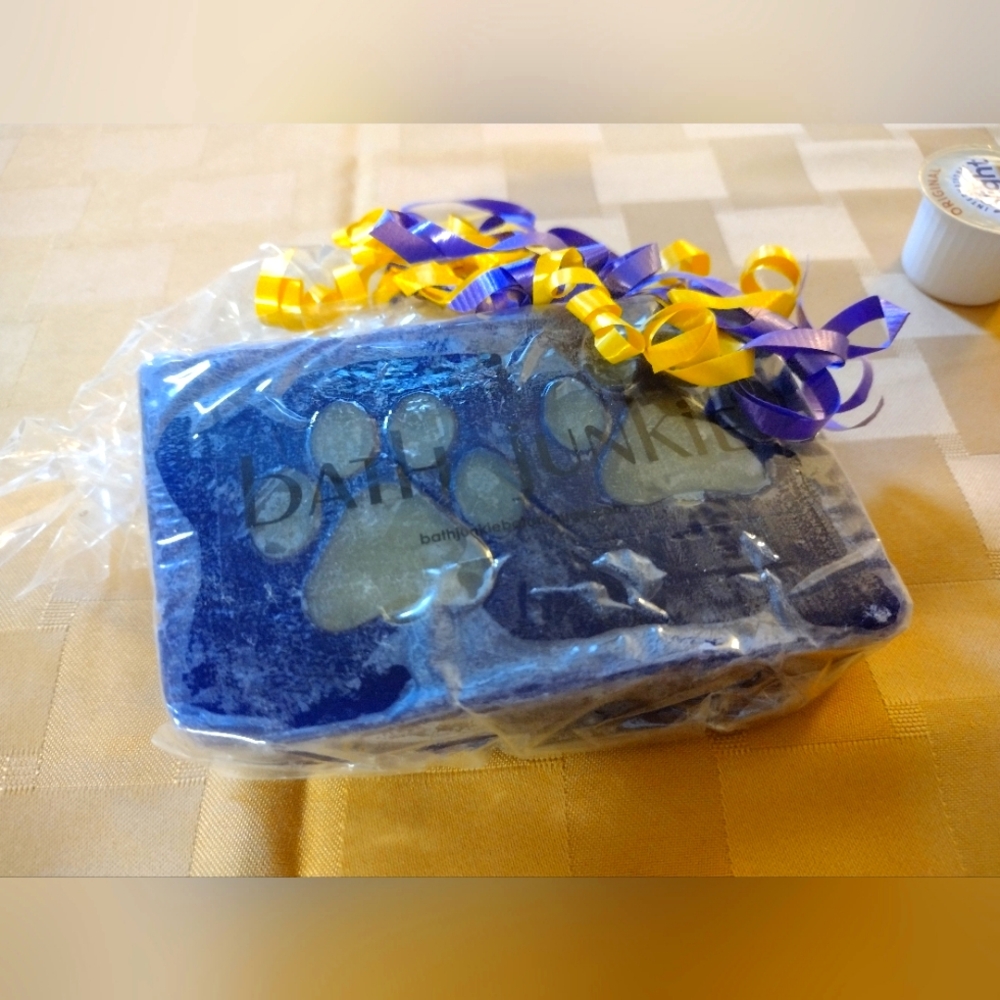 Bath Junkie Paw Prints Soap LSU Tigers Purple and Gold 💜 💛